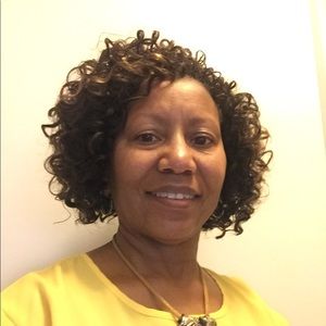 Meet your Posher, Johnese